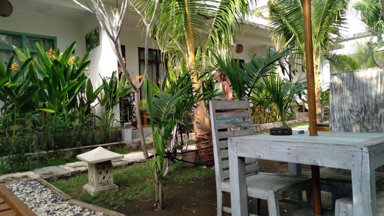 Palm Trees Villas Gili Air Exterior foto