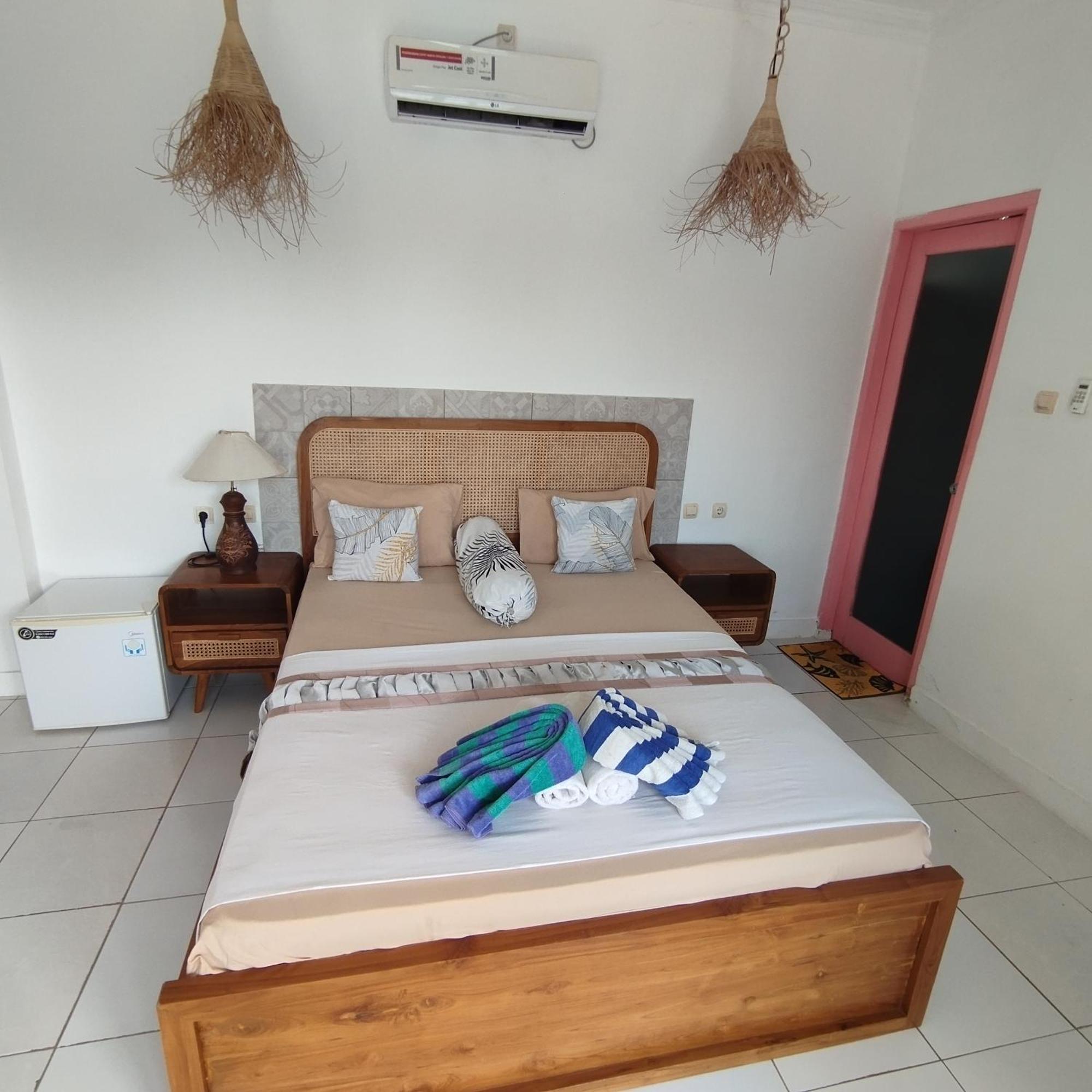 Palm Trees Villas Gili Air Exterior foto